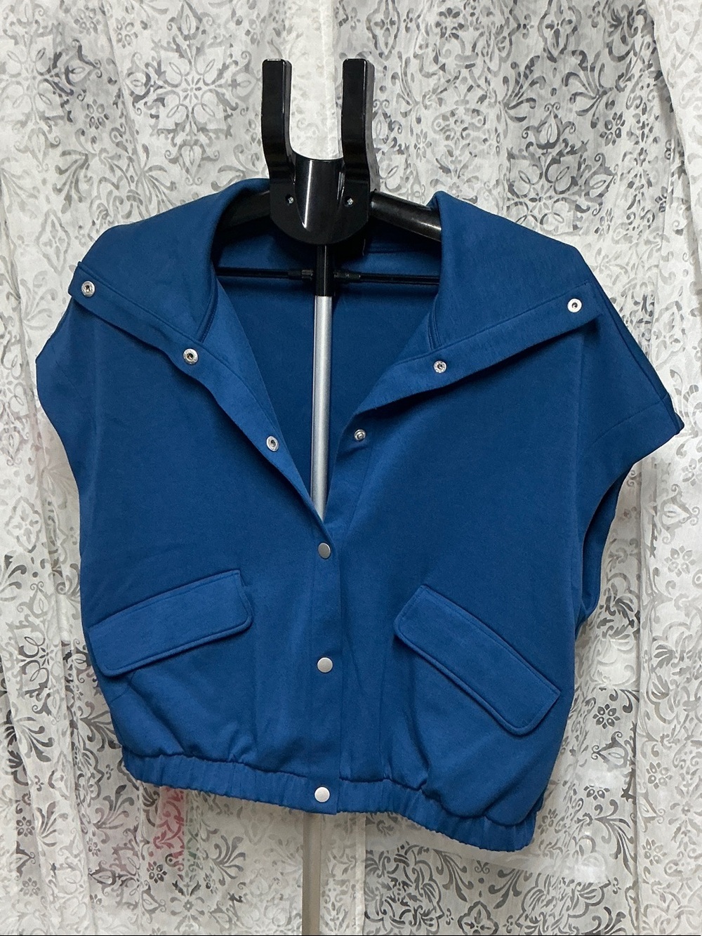 🩷 Scoop Scuba Sleeveless Snap Front Vest in “Baltic Sea” blue